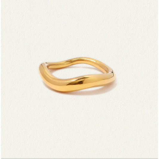Wave Line Ring