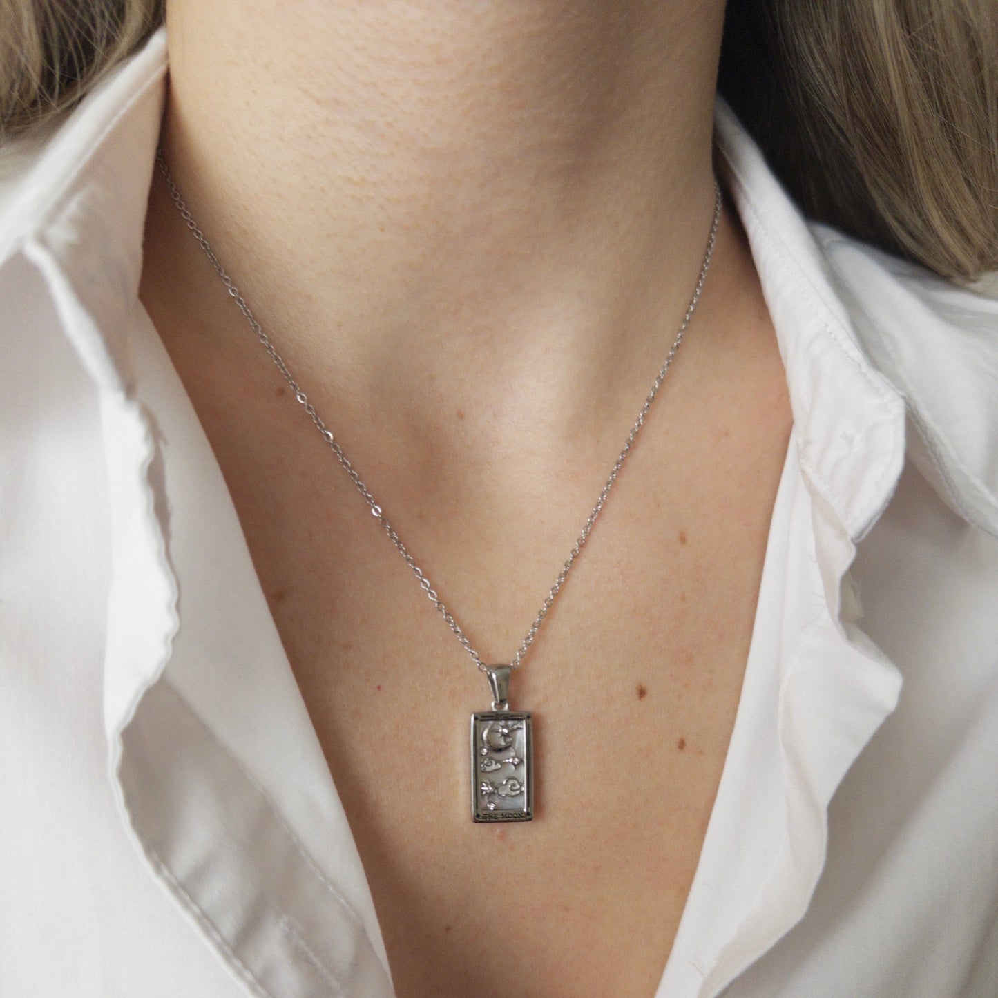 Tarot Arcana Pendant: The Moon